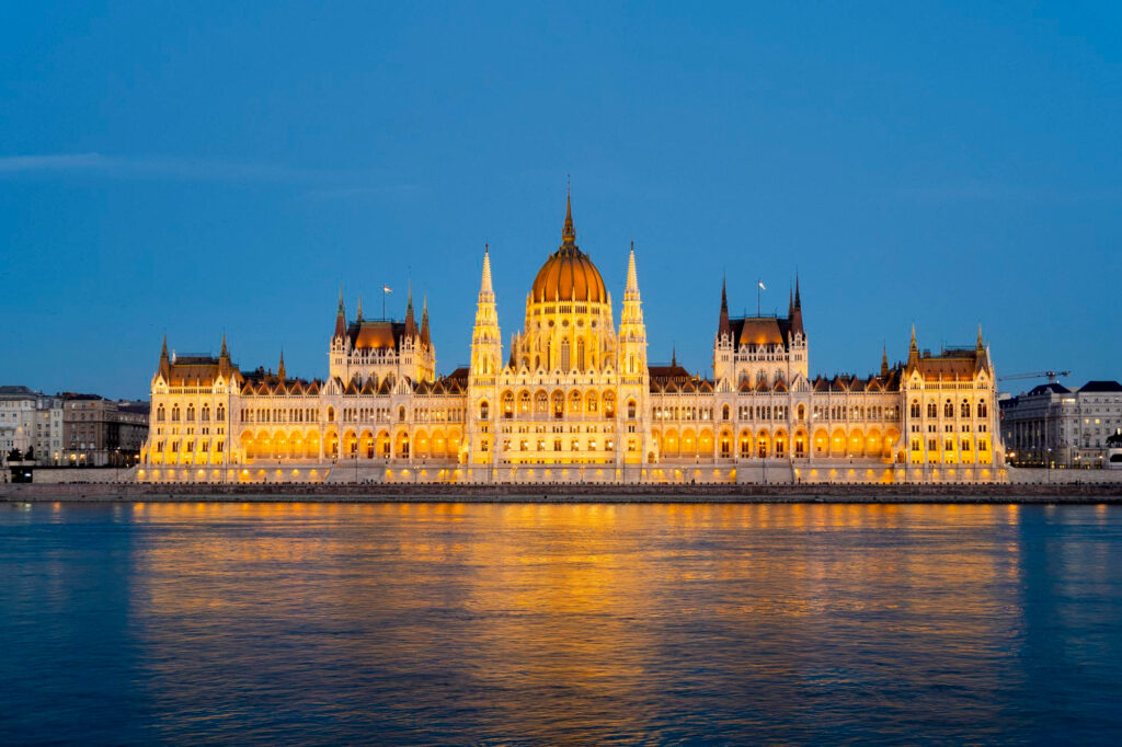 Budapeşte parlamento binası